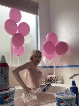 MsFiiire Bithday Nude Whipped Cream Play Onlyfans Leak