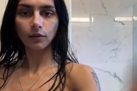 Mia Khalifa 20min Bare Titty Video Leaked 1