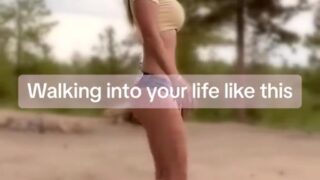 imaubreykeys Nude Walking – Hot Video