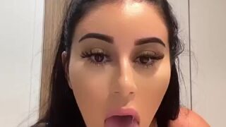 Mikaela Testa Onlyfans Leaked – Sucking Dildo !!!